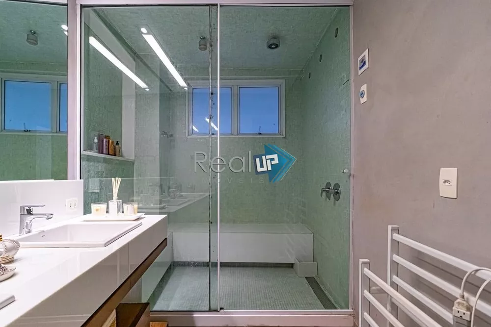 Apartamento, 3 quartos, 210 m² - Foto 2