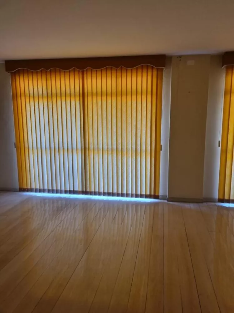 Apartamento à venda com 3 quartos, 176m² - Foto 4