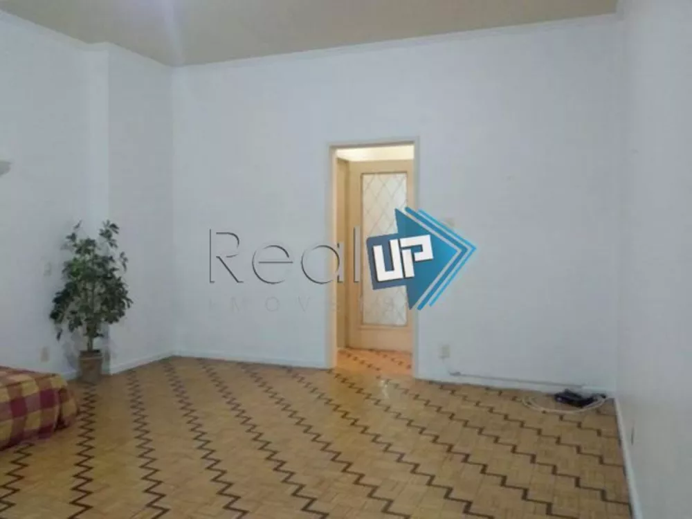 Apartamento à venda com 3 quartos, 161m² - Foto 4