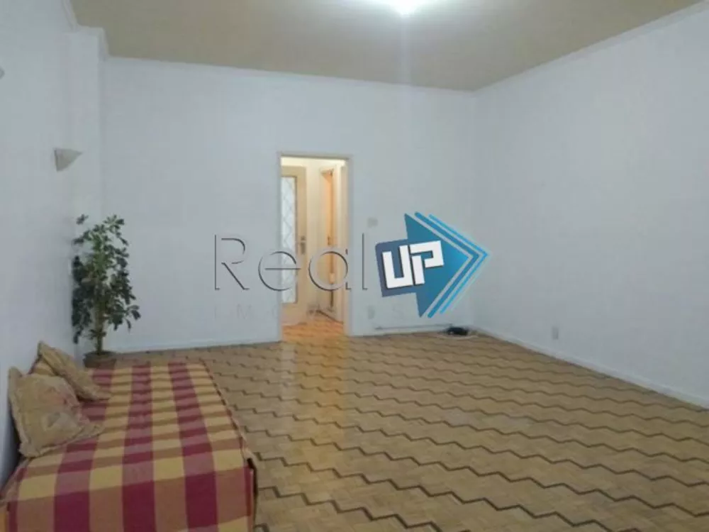 Apartamento à venda com 3 quartos, 161m² - Foto 7