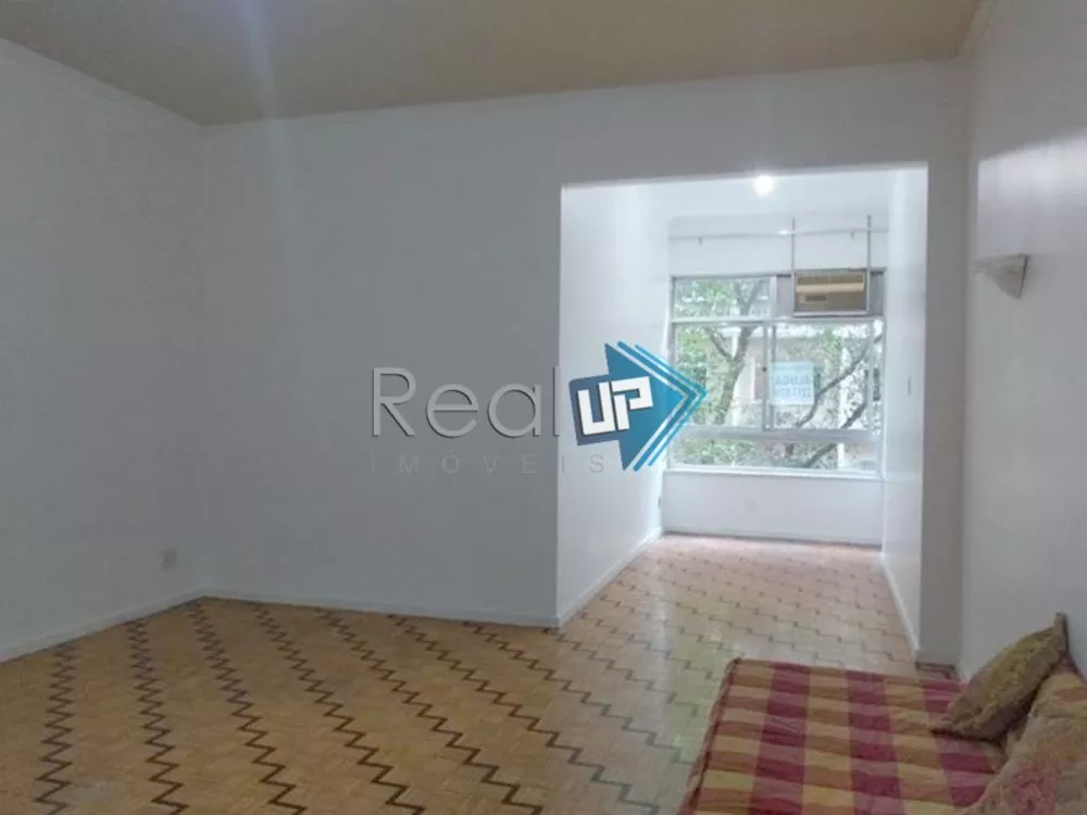 Apartamento à venda com 3 quartos, 161m² - Foto 8