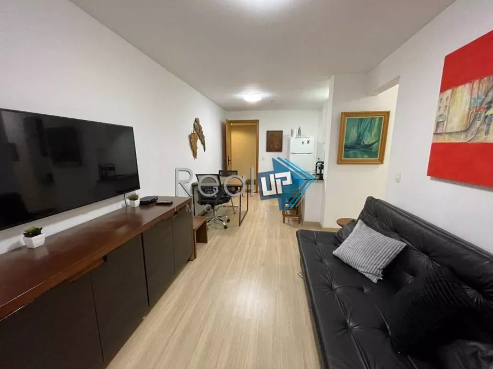 Apartamento à venda com 1 quarto, 40m² - Foto 3