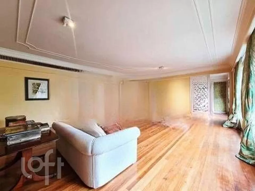 Apartamento à venda com 3 quartos, 300m² - Foto 4