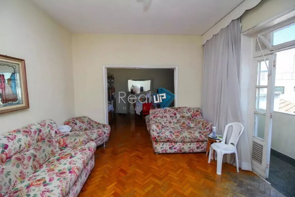 Apartamento à venda com 3 quartos, 136m² - Foto 7