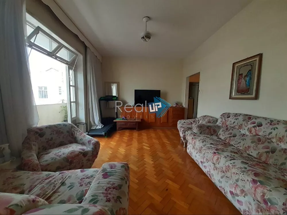 Apartamento à venda com 3 quartos, 136m² - Foto 1