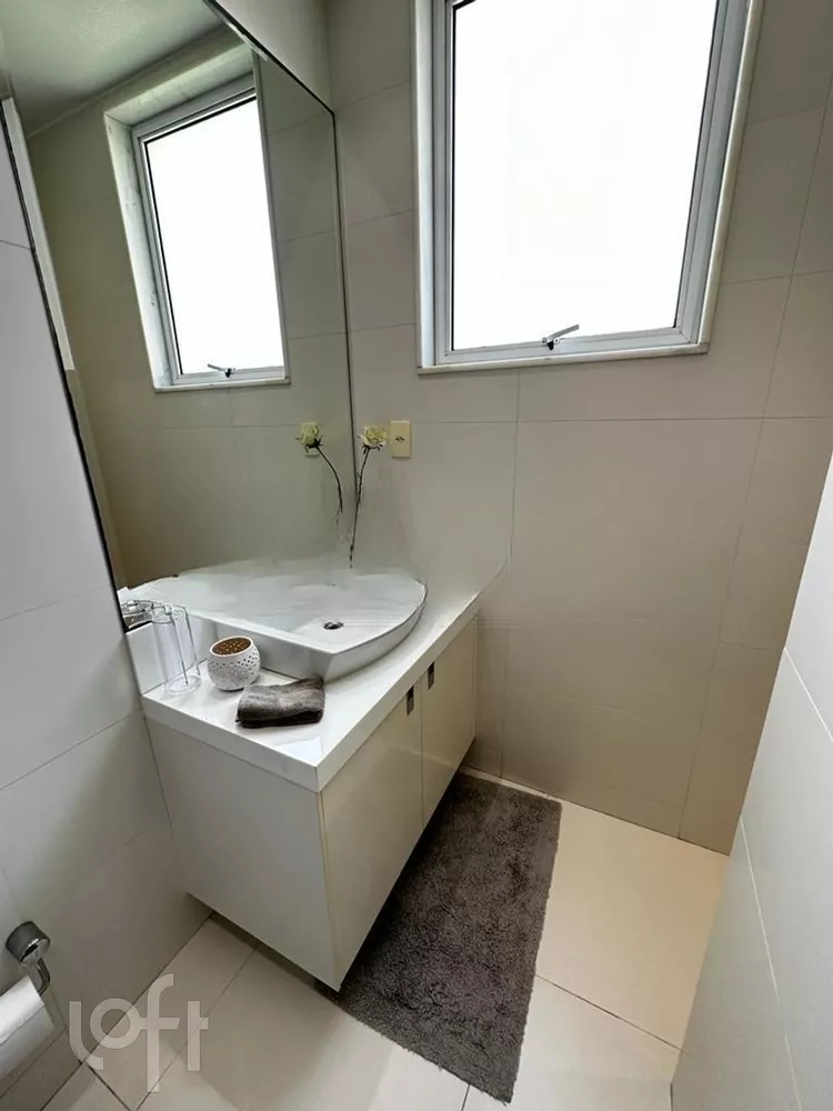 Apartamento à venda com 3 quartos, 215m² - Foto 3