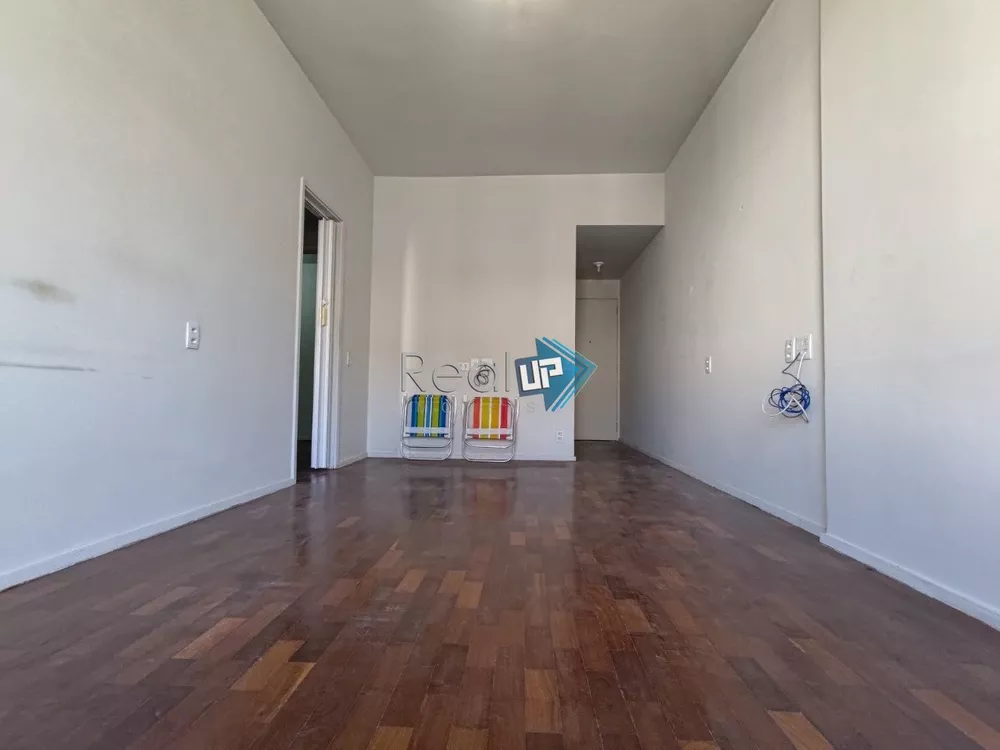 Apartamento à venda com 2 quartos, 59m² - Foto 2