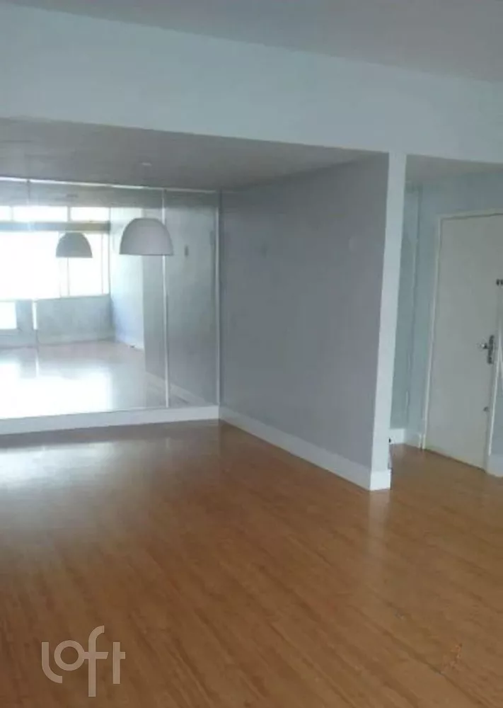 Apartamento à venda com 3 quartos, 140m² - Foto 1