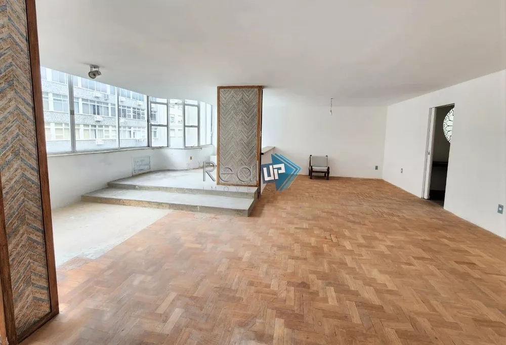 Apartamento à venda com 4 quartos, 211m² - Foto 2