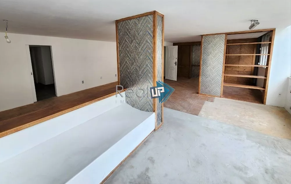 Apartamento à venda com 4 quartos, 211m² - Foto 6