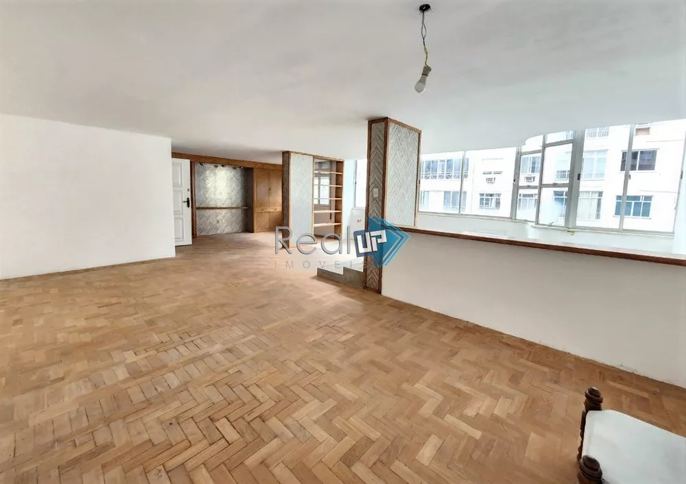 Apartamento à venda com 4 quartos, 211m² - Foto 1