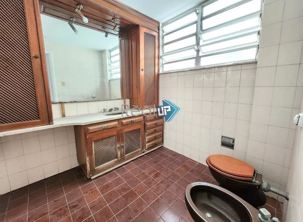 Apartamento à venda com 4 quartos, 211m² - Foto 10