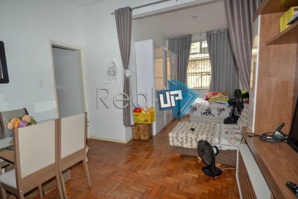 Apartamento à venda com 2 quartos, 75m² - Foto 4