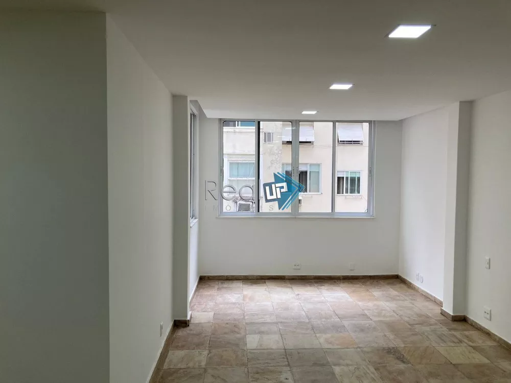 Apartamento à venda com 3 quartos, 123m² - Foto 3