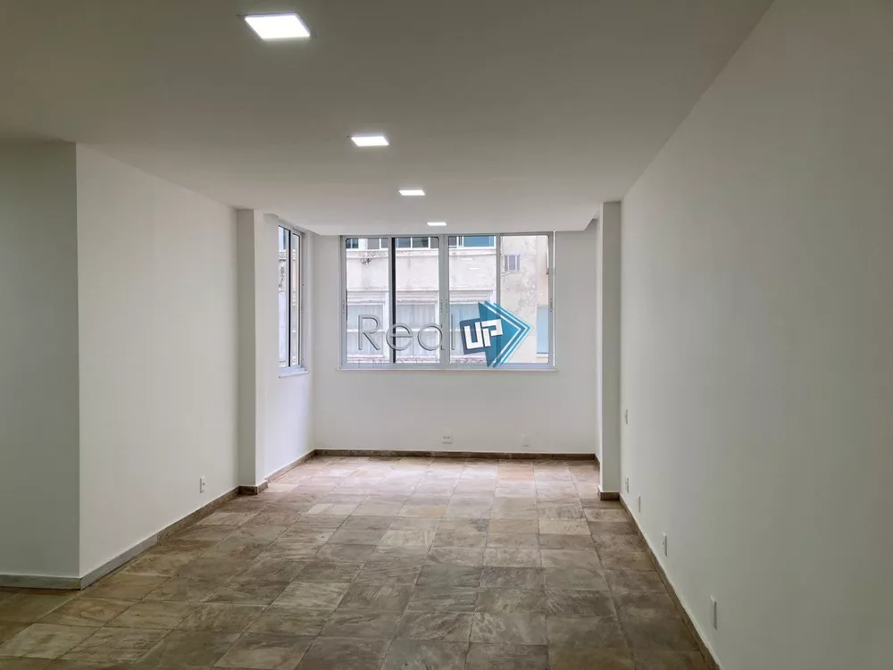 Apartamento à venda com 3 quartos, 123m² - Foto 1