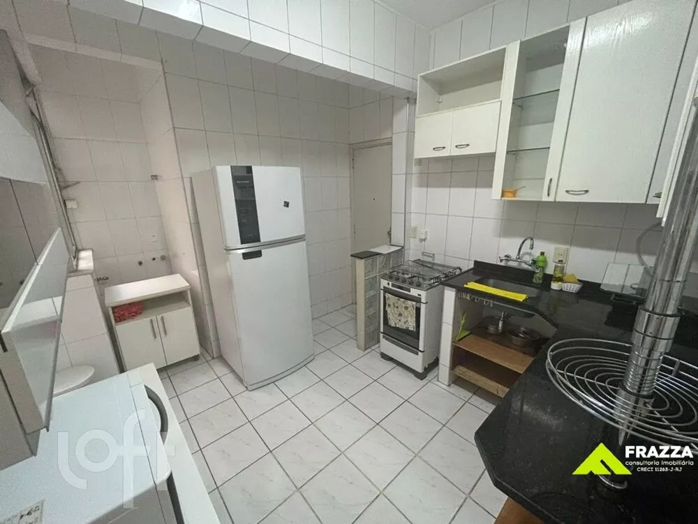 Apartamento à venda com 2 quartos, 77m² - Foto 7