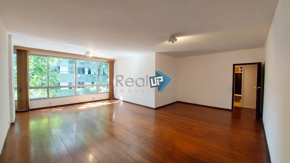 Apartamento à venda com 4 quartos, 150m² - Foto 1