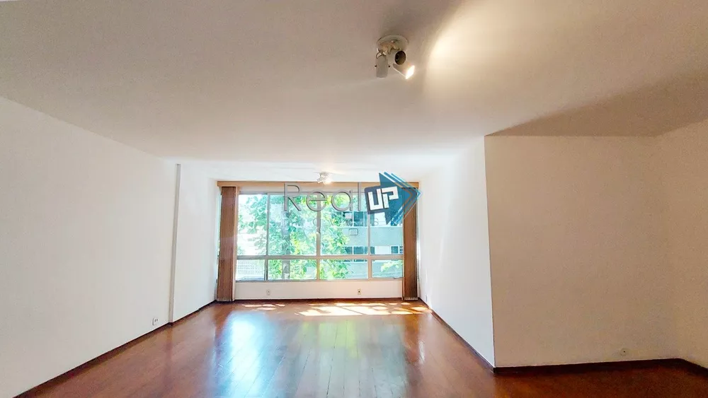 Apartamento à venda com 4 quartos, 150m² - Foto 3