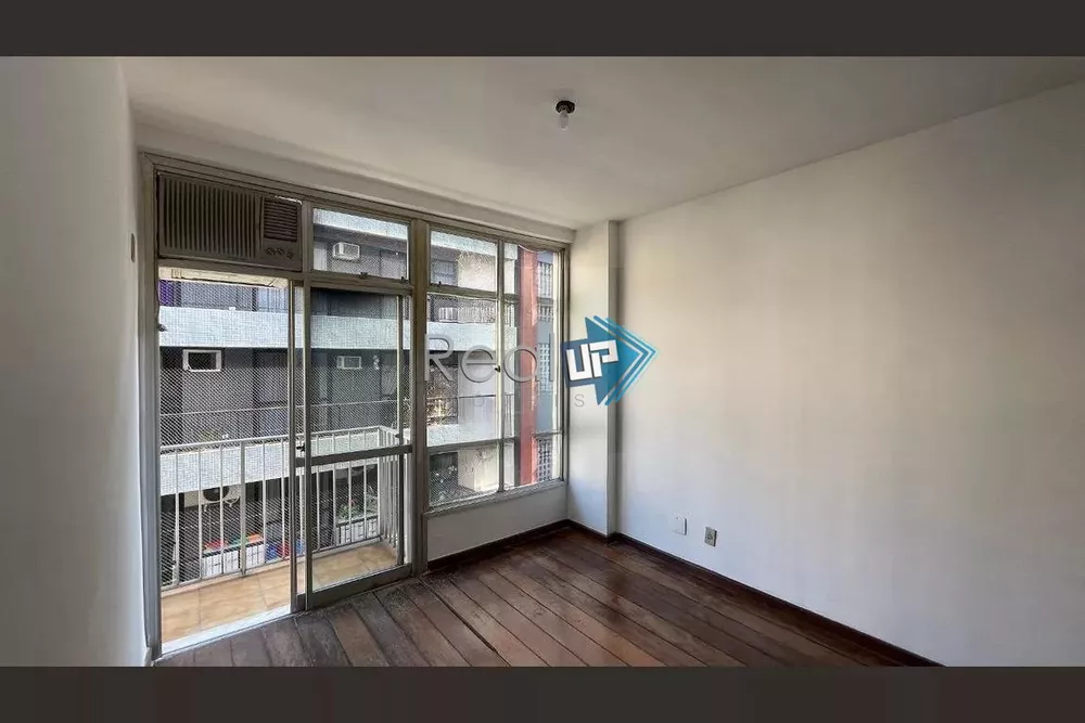 Apartamento à venda com 3 quartos, 129m² - Foto 8