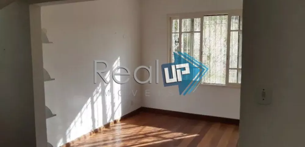 Casa à venda com 4 quartos, 321m² - Foto 4