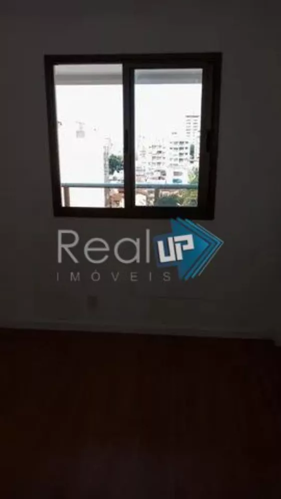 Apartamento à venda com 2 quartos, 62m² - Foto 9