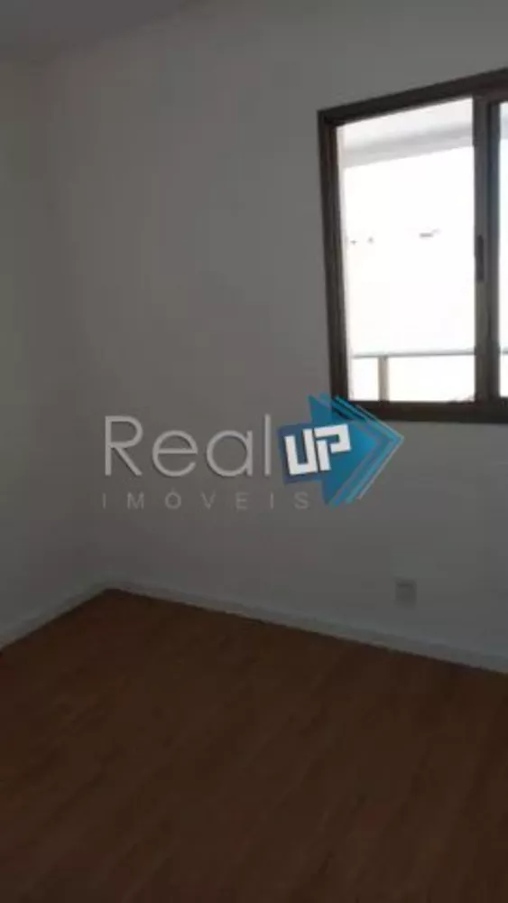 Apartamento à venda com 2 quartos, 62m² - Foto 7