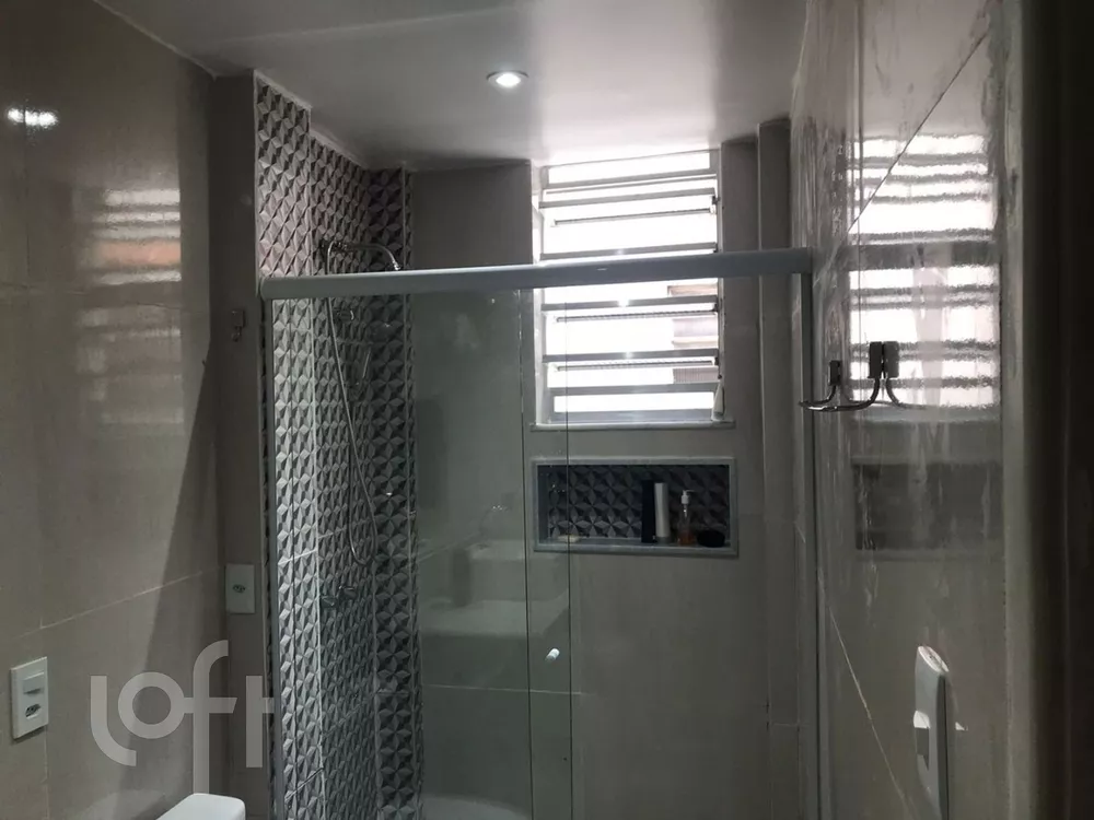 Apartamento à venda com 2 quartos, 72m² - Foto 3