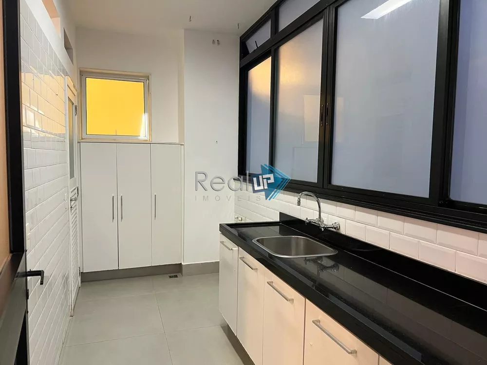 Apartamento, 3 quartos, 300 m² - Foto 1