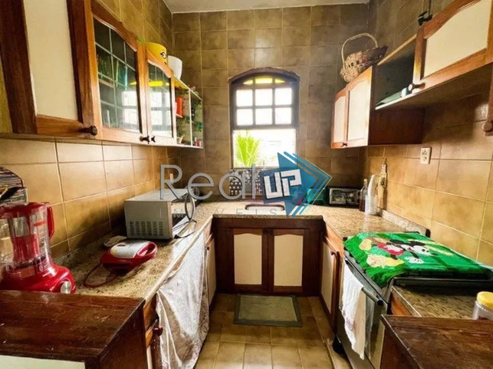 Casa, 7 quartos, 256 m² - Foto 4