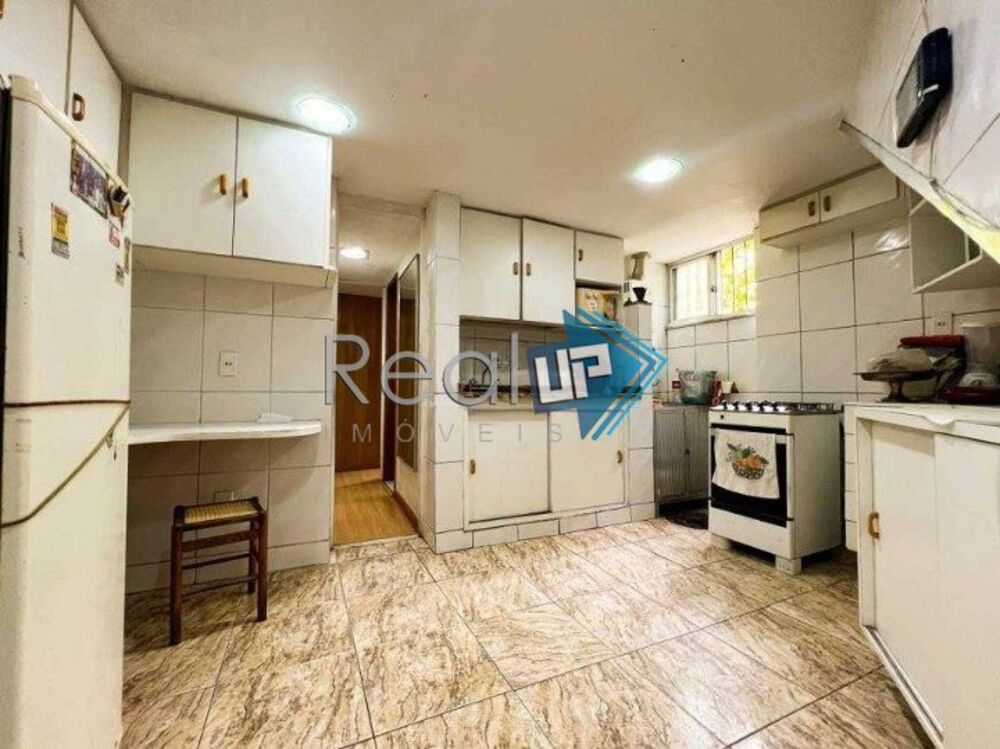 Casa, 7 quartos, 256 m² - Foto 9