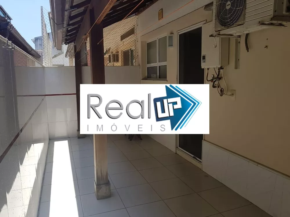 Casa à venda com 4 quartos, 226m² - Foto 14