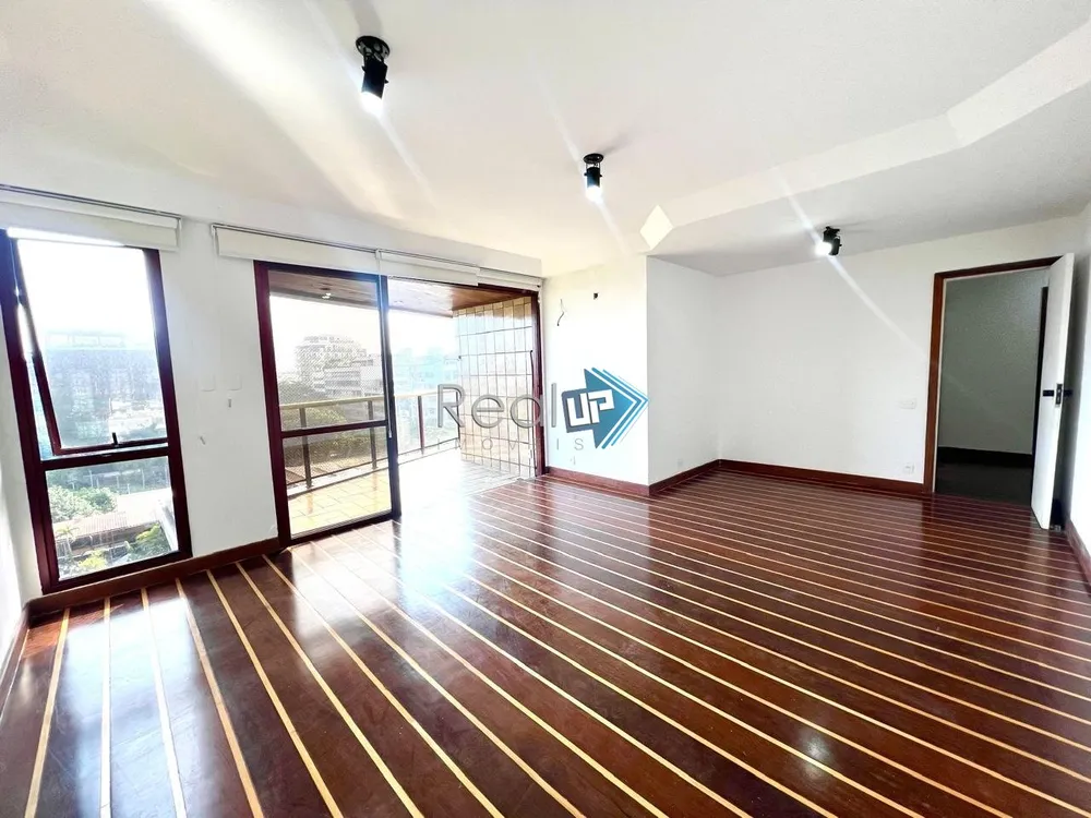 Apartamento, 3 quartos, 135 m² - Foto 1
