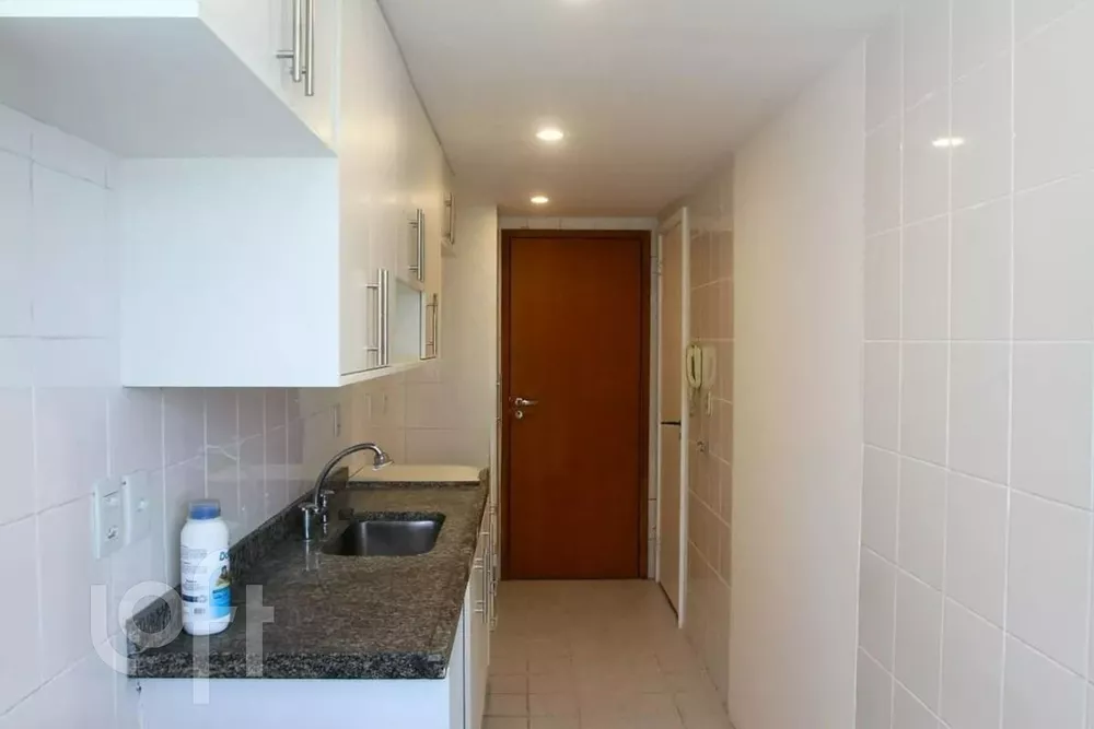 Apartamento à venda com 4 quartos, 155m² - Foto 5