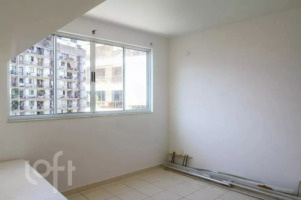 Apartamento à venda com 4 quartos, 155m² - Foto 8