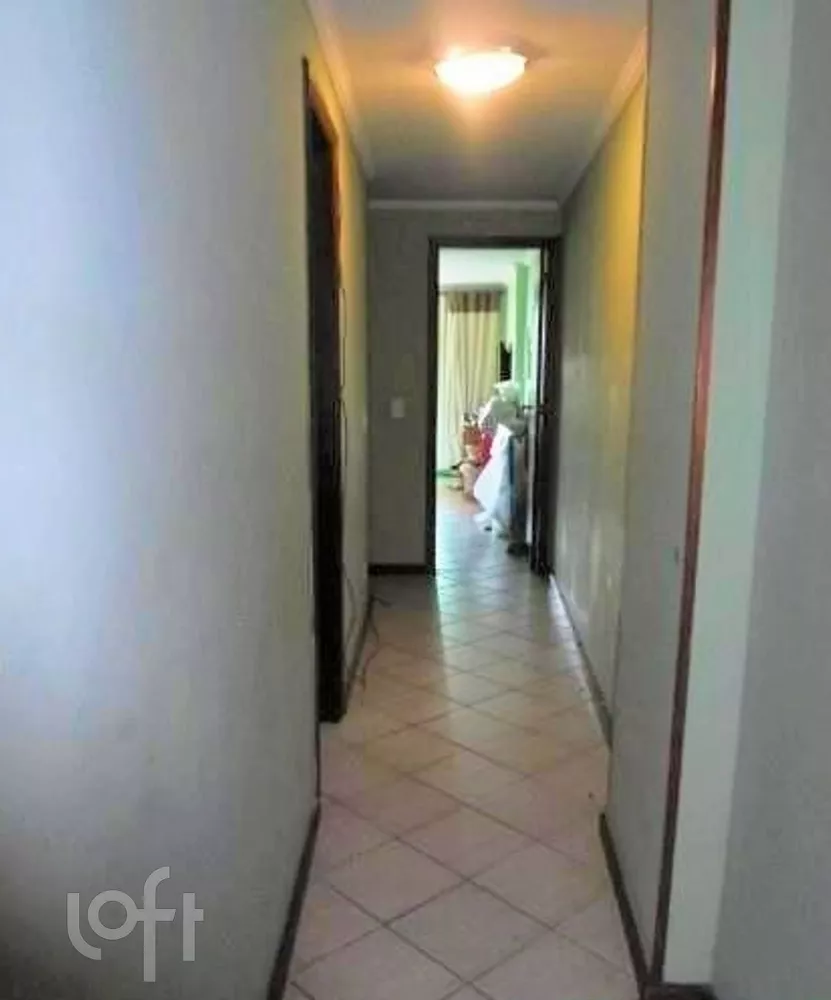 Apartamento à venda com 4 quartos, 180m² - Foto 2