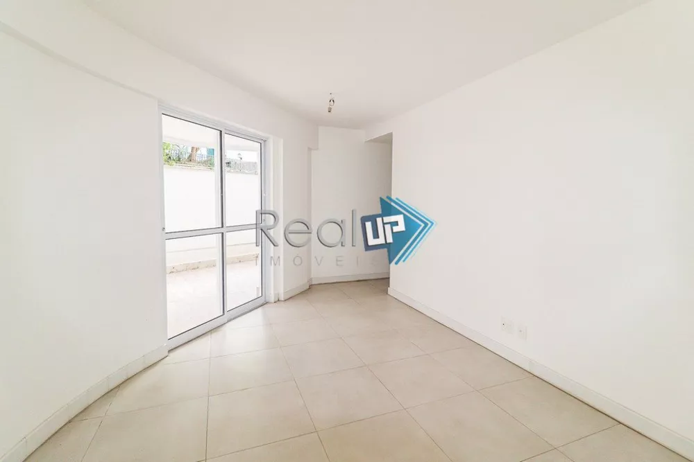 Apartamento à venda com 3 quartos, 166m² - Foto 3