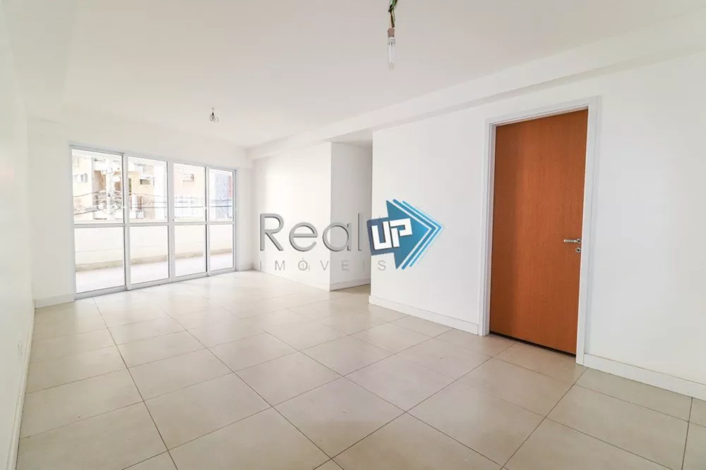 Apartamento à venda com 3 quartos, 166m² - Foto 1