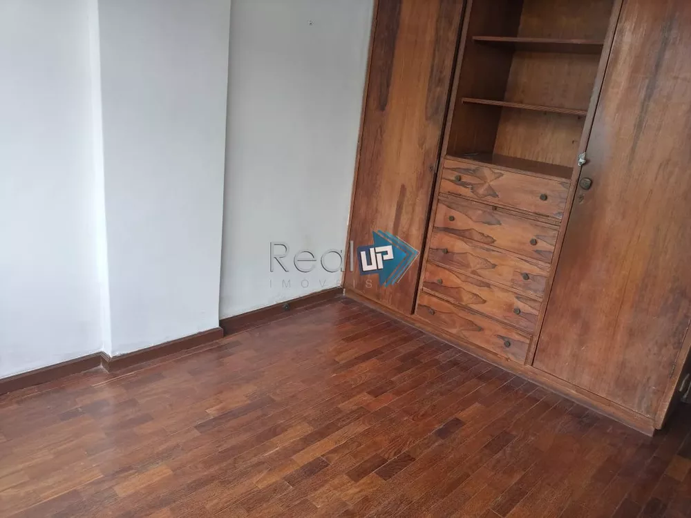 Apartamento à venda com 3 quartos, 110m² - Foto 11