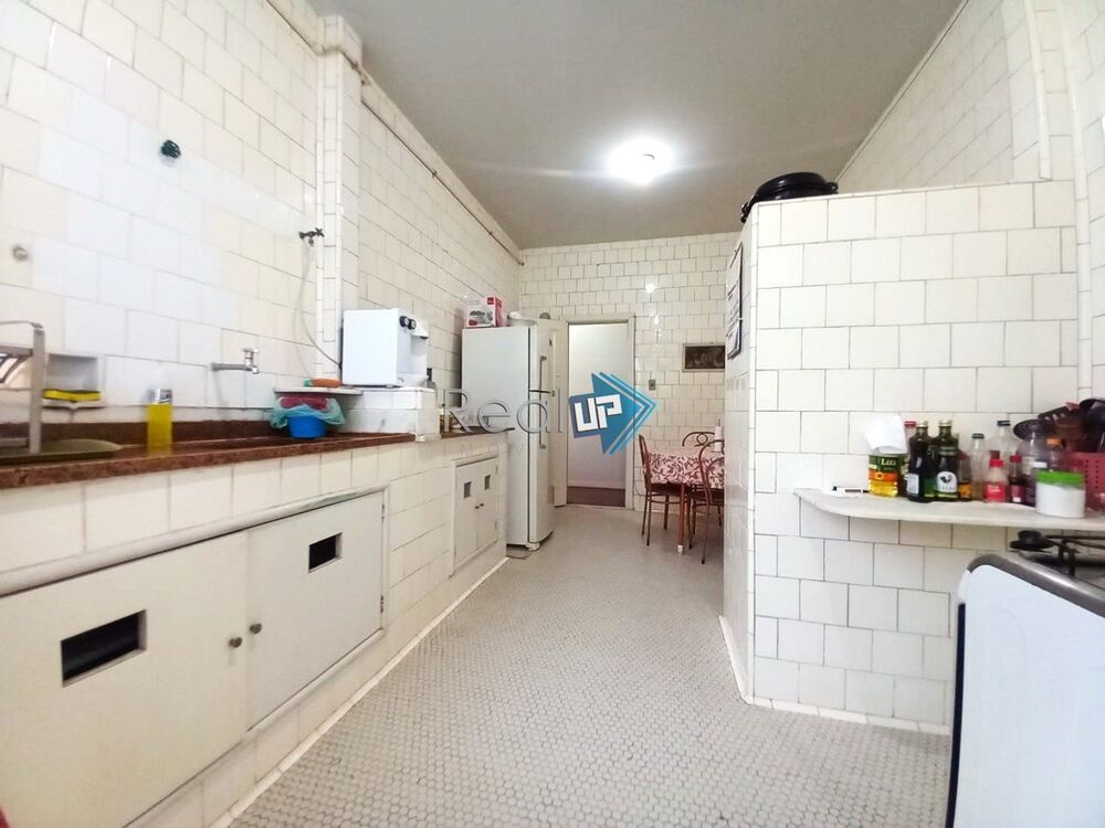 Apartamento, 3 quartos, 220 m² - Foto 3
