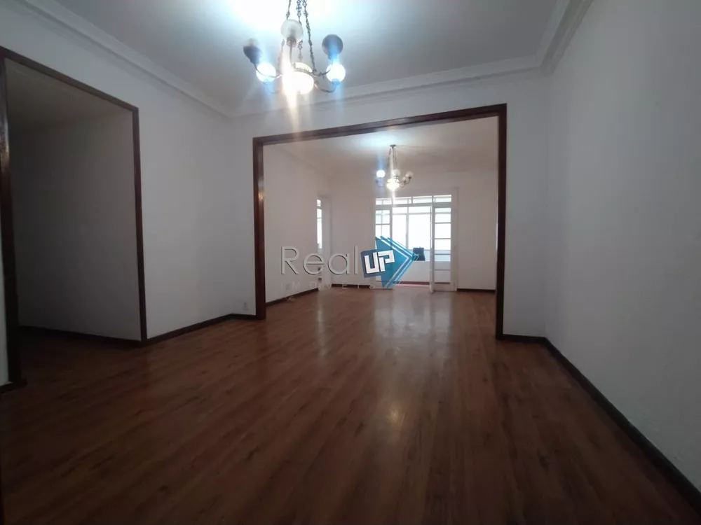 Apartamento à venda com 3 quartos, 77m² - Foto 1