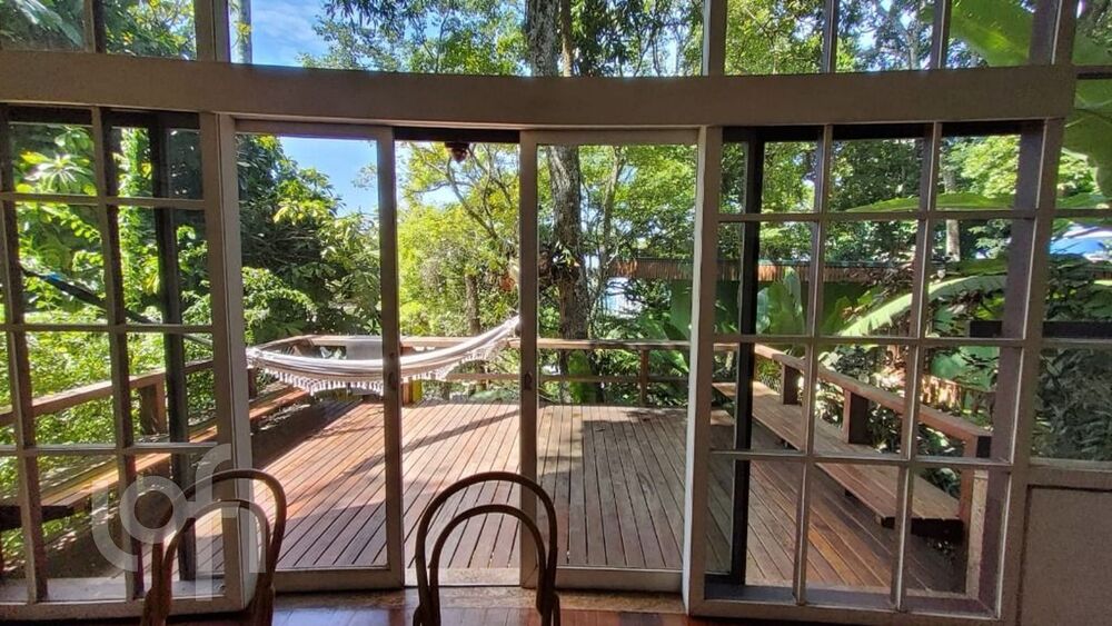 Casa à venda com 3 quartos, 260m² - Foto 7