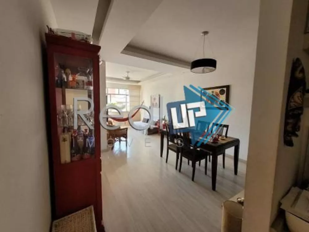 Apartamento à venda com 3 quartos, 105m² - Foto 1