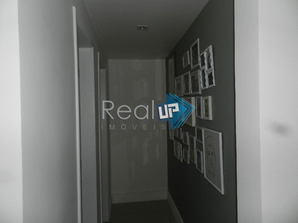 Casa à venda com 7 quartos, 942m² - Foto 3