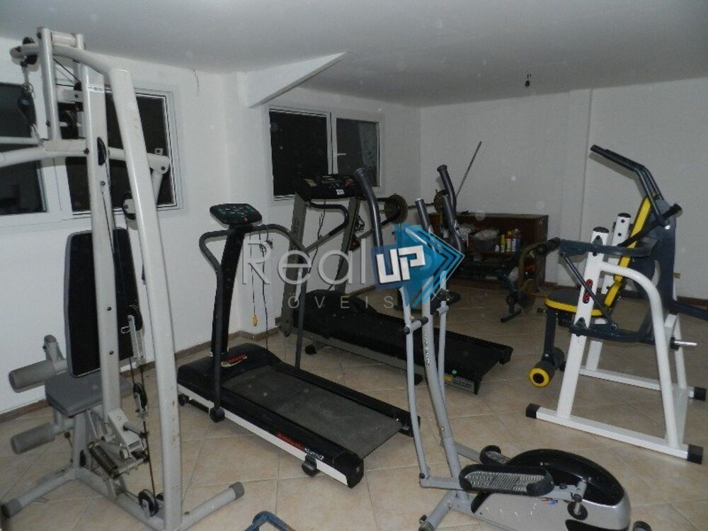 Casa à venda com 7 quartos, 942m² - Foto 13