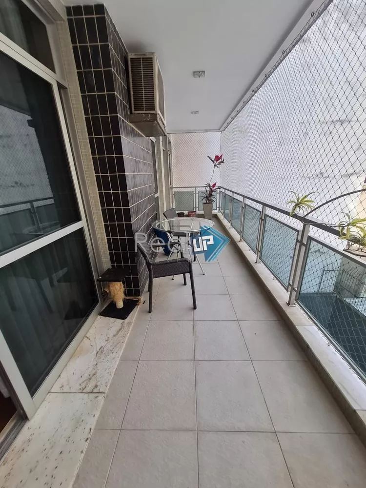 Apartamento à venda com 3 quartos, 130m² - Foto 8