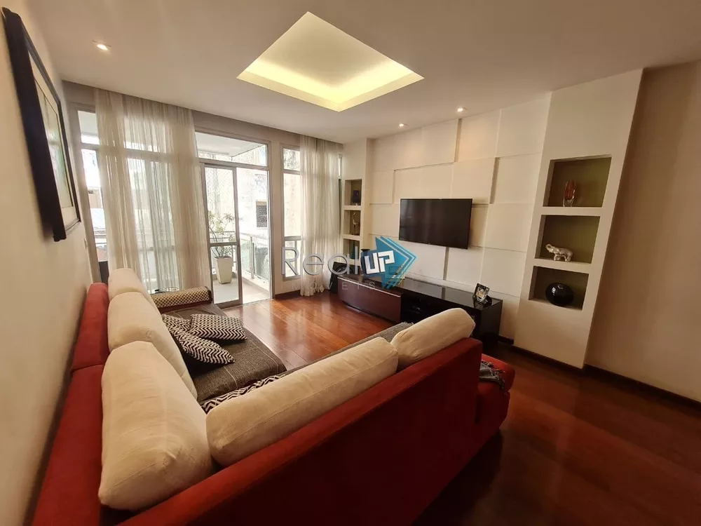 Apartamento à venda com 3 quartos, 130m² - Foto 2