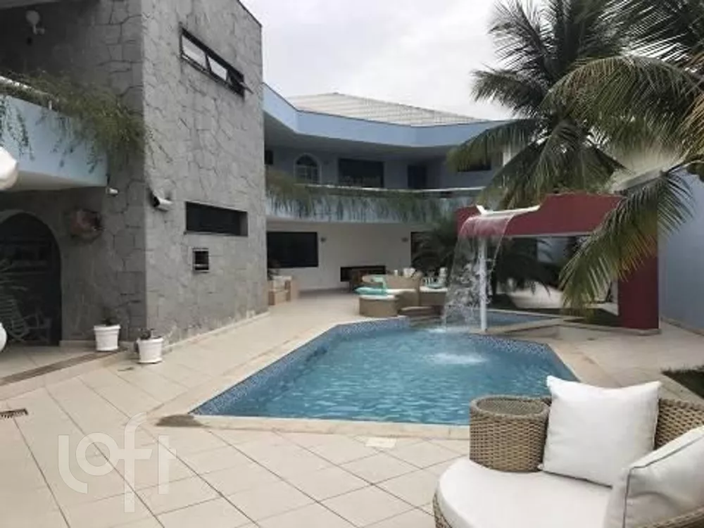 Casa à venda com 4 quartos, 872m² - Foto 1