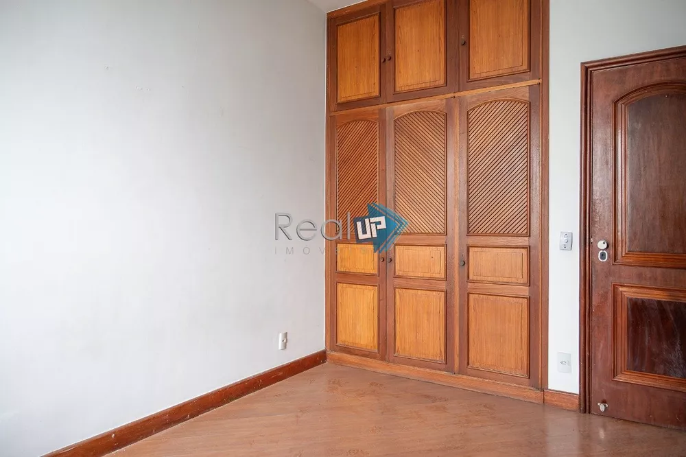 Apartamento à venda com 4 quartos, 218m² - Foto 7