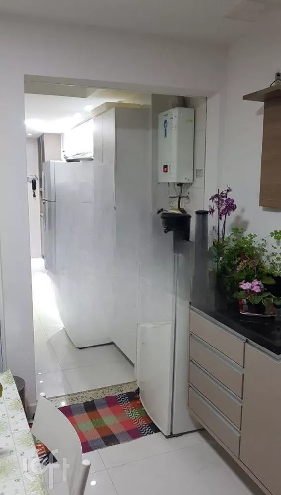 Apartamento à venda com 3 quartos, 91m² - Foto 8