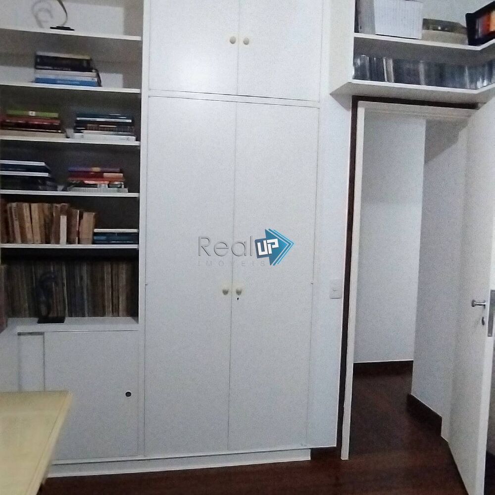Apartamento à venda com 4 quartos, 178m² - Foto 2